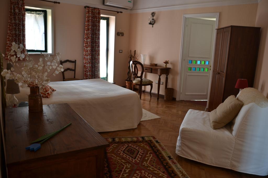 B&B Velardi Viagrande Phòng bức ảnh